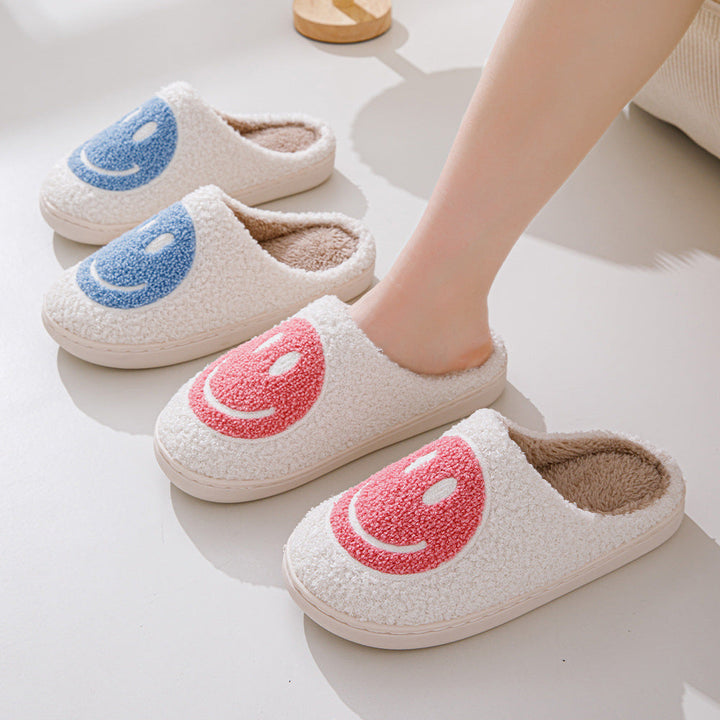 Dakot | Unisex Plush Smiley Face Slip-On Slippers
