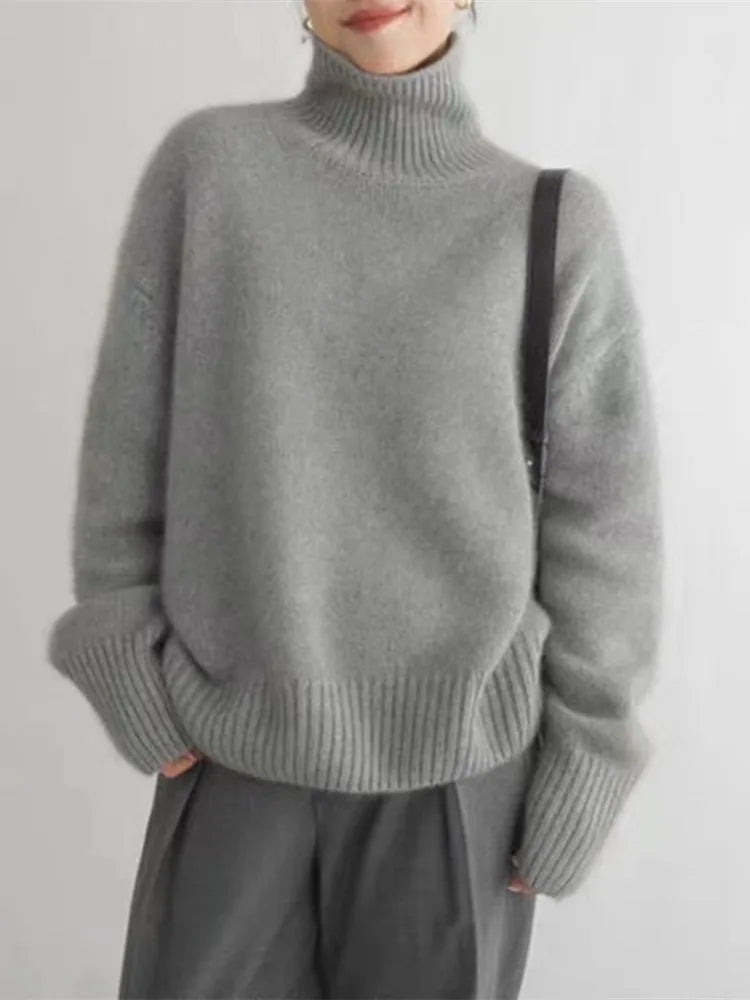 Samantha | Women's Luxe Cashmere Turtleneck Sweater