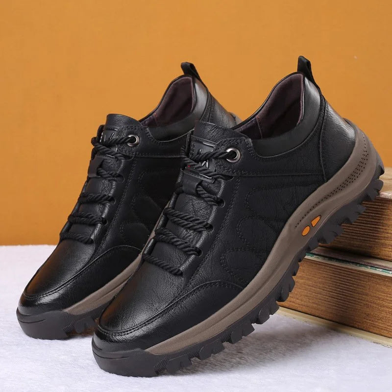 Brooks | Men's Rugged Leather Lace-Up Casual Shoes
