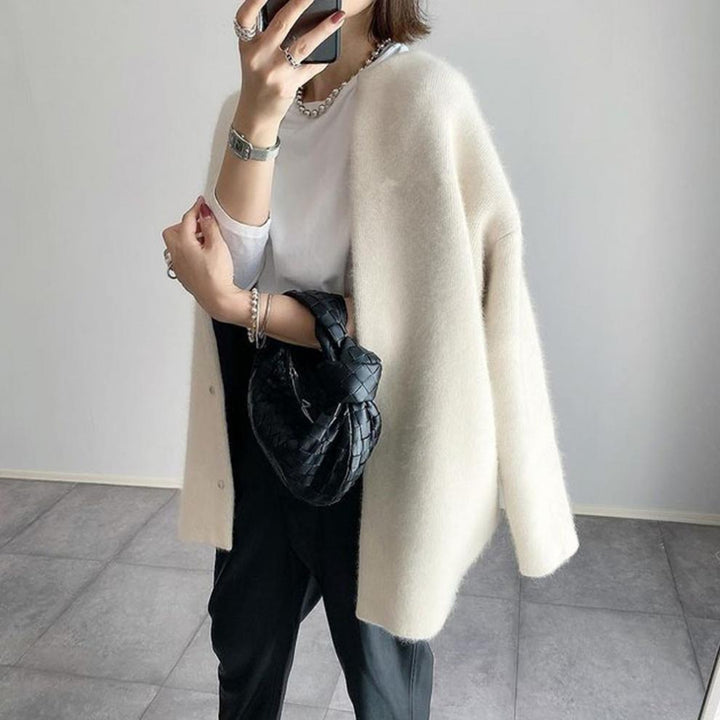 Ivy | Women's Chunky Knit Button-Up Cardigan