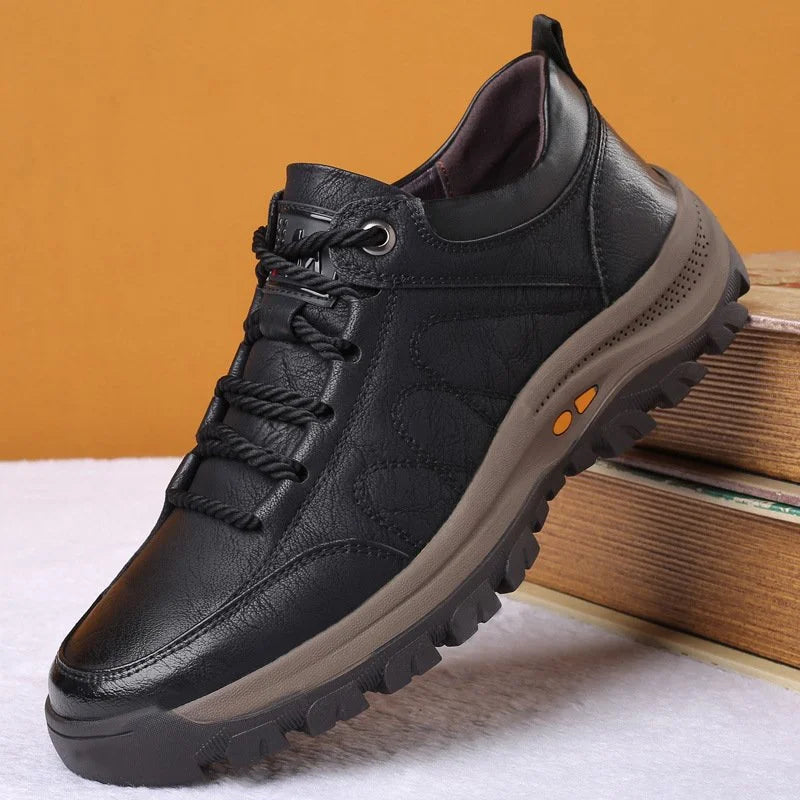 Brooks | Men's Rugged Leather Lace-Up Casual Shoes