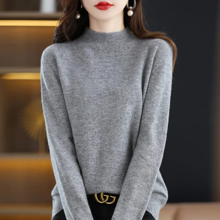 Rosie | Women's Luxurious Cashmere Turtleneck Sweater