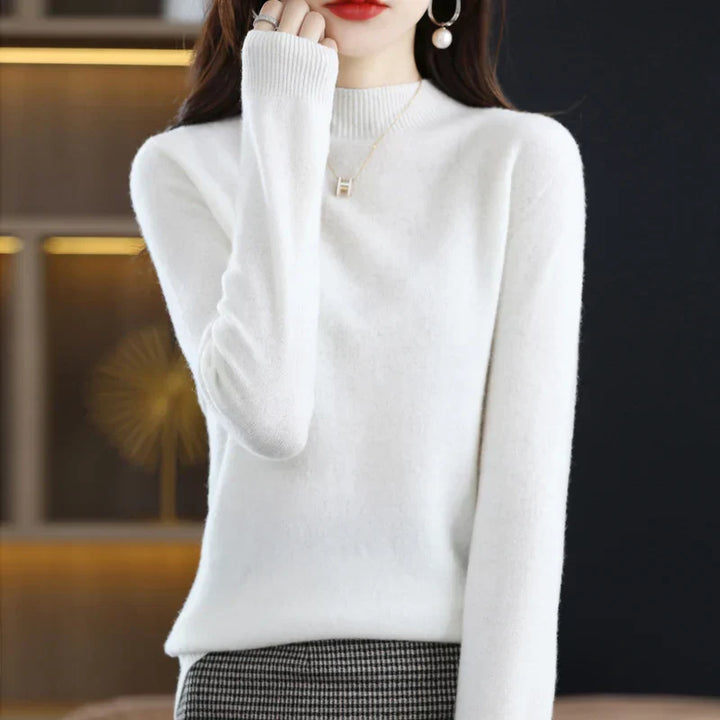 Rosie | Women's Luxurious Cashmere Turtleneck Sweater
