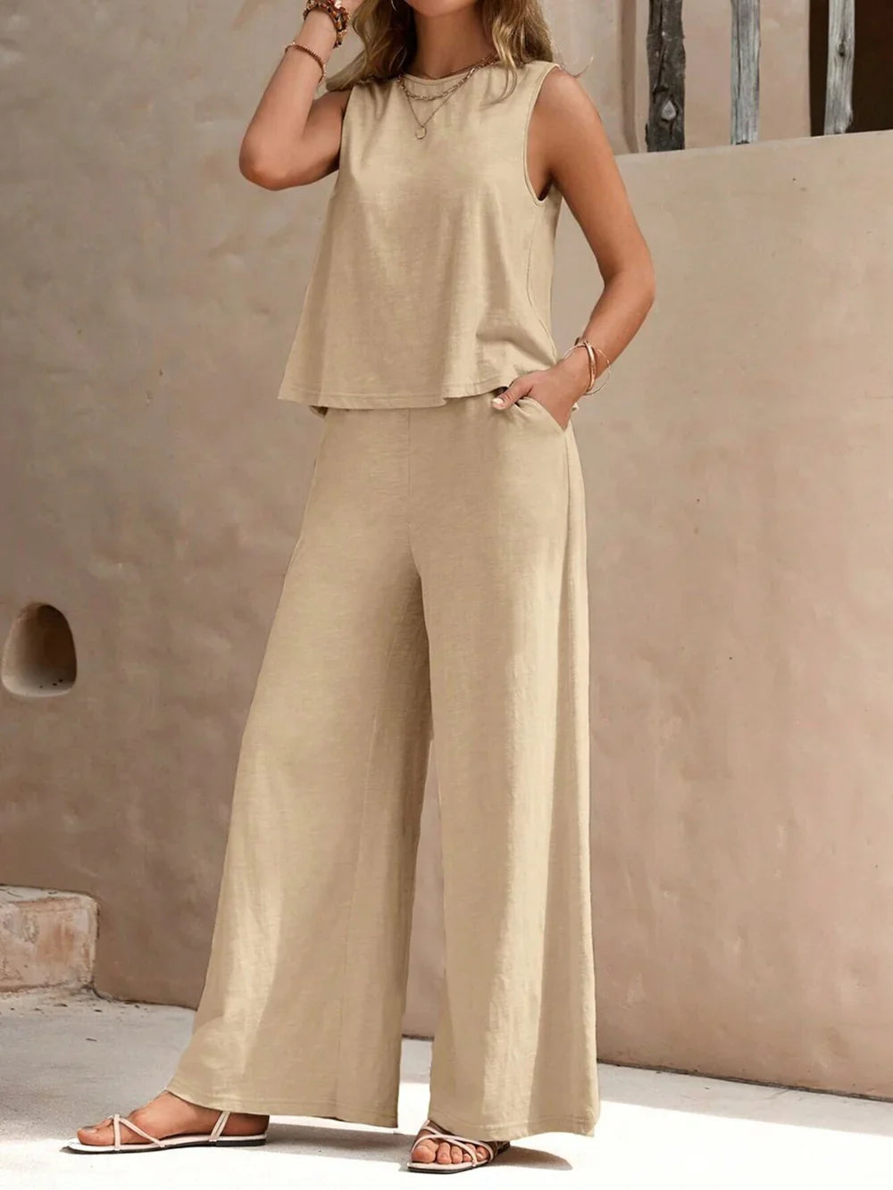 Delilah | Women's Stylish Sleeveless Top & Wide-Leg Pant Set